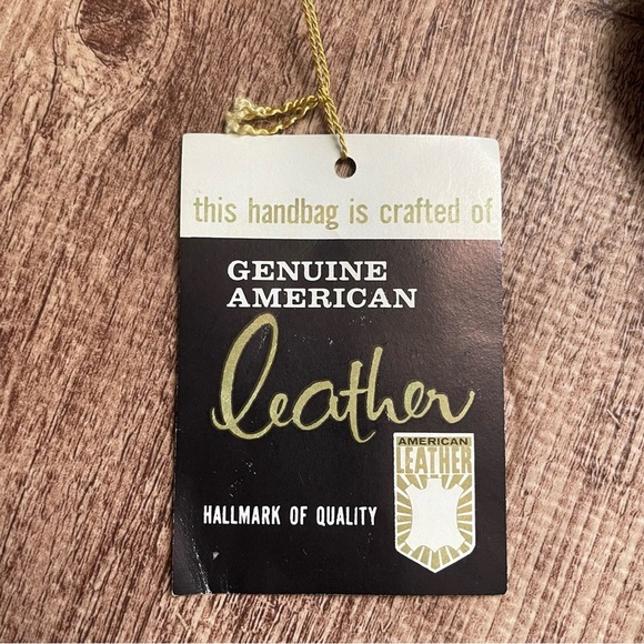 Deadstock Vintage 70s Maroon Leather & Suede Buckle Front Shoulder Purse - Picture 5 of 6